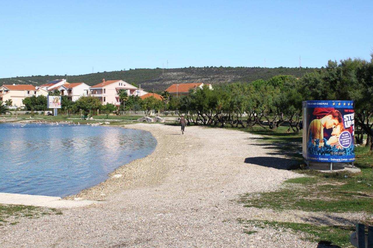 Apartments With A Parking Space Sukosan, Zadar - 14681 المظهر الخارجي الصورة